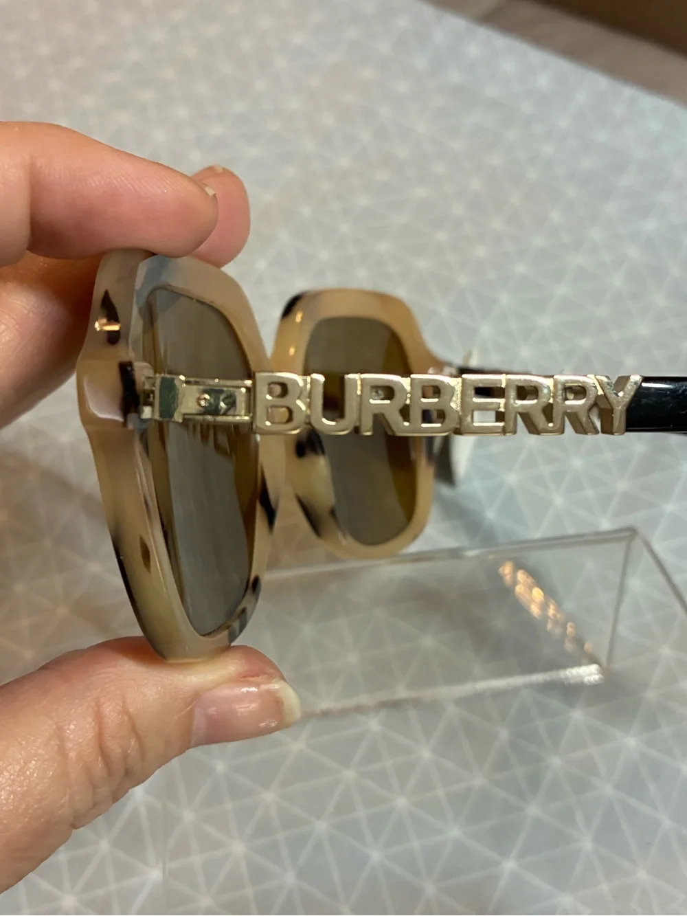 NWT Burberry Joni BE4389 Logo Sunglasses FLAW